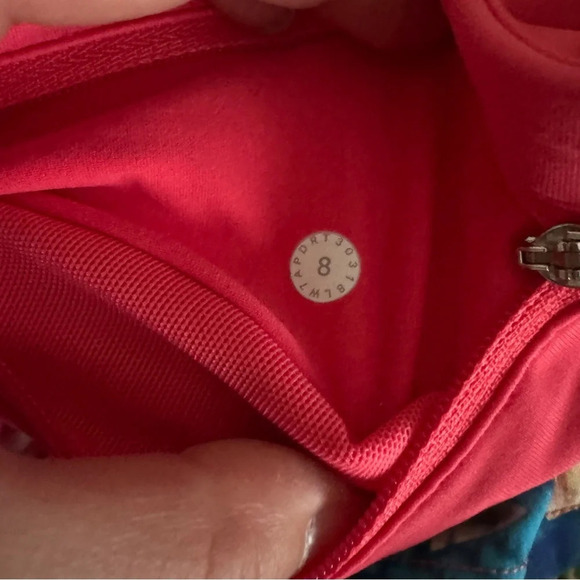 🆕🌸 Lululemon Seawheeze 2018 Speed Up Shorts 2.5” Floral Cherry Blossom - Picture 7 of 7